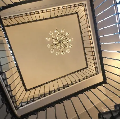 B&B Ca Meison 카노비오