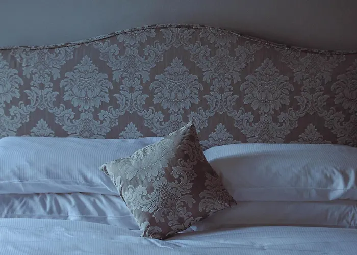 Ca Meison B&B 카노비오